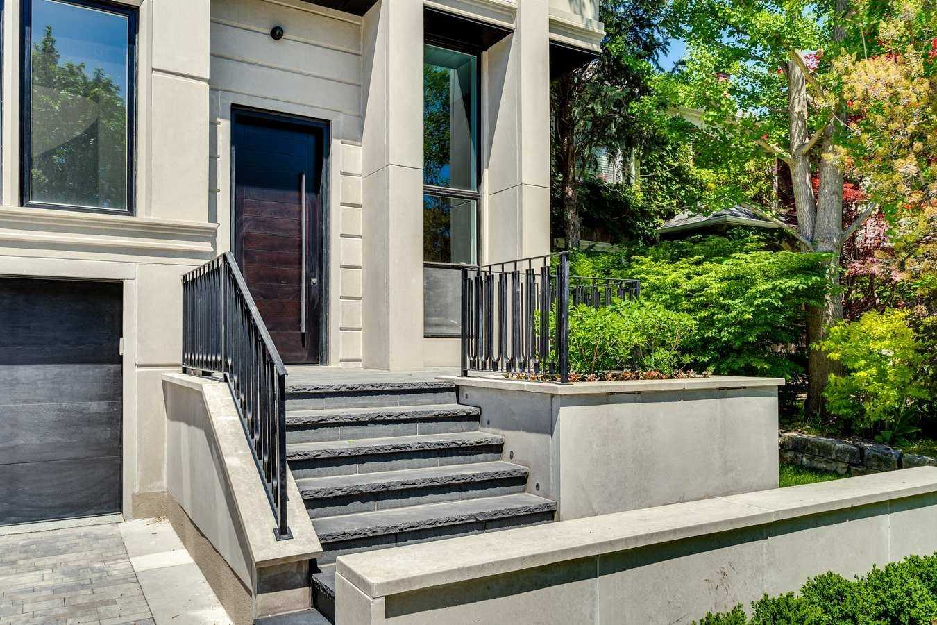 30 Otter Cres