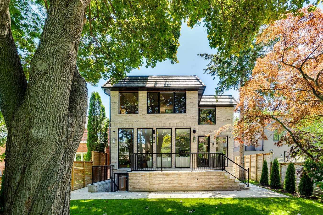 30 Otter Cres