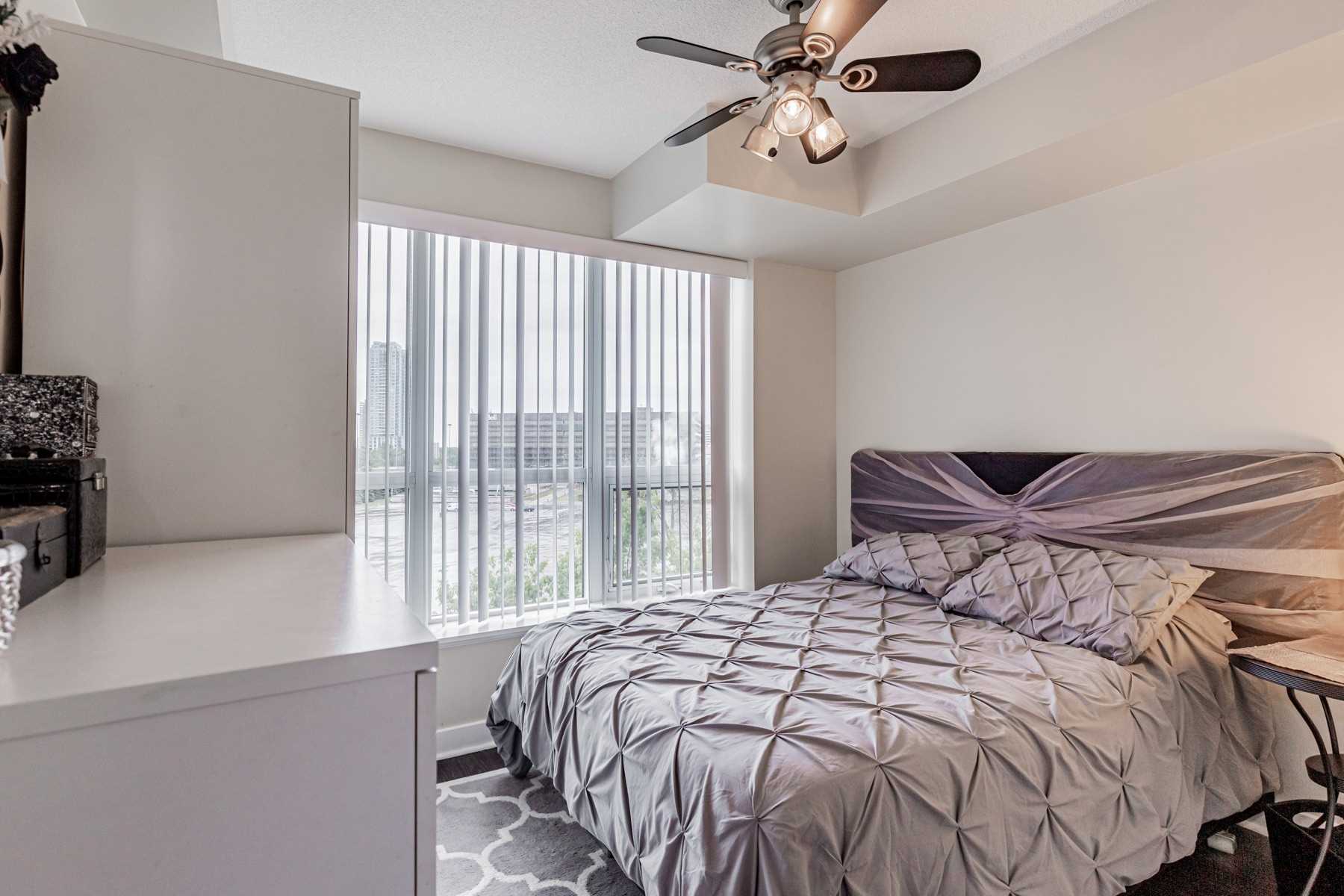 120 Dallimore Circ, #519
