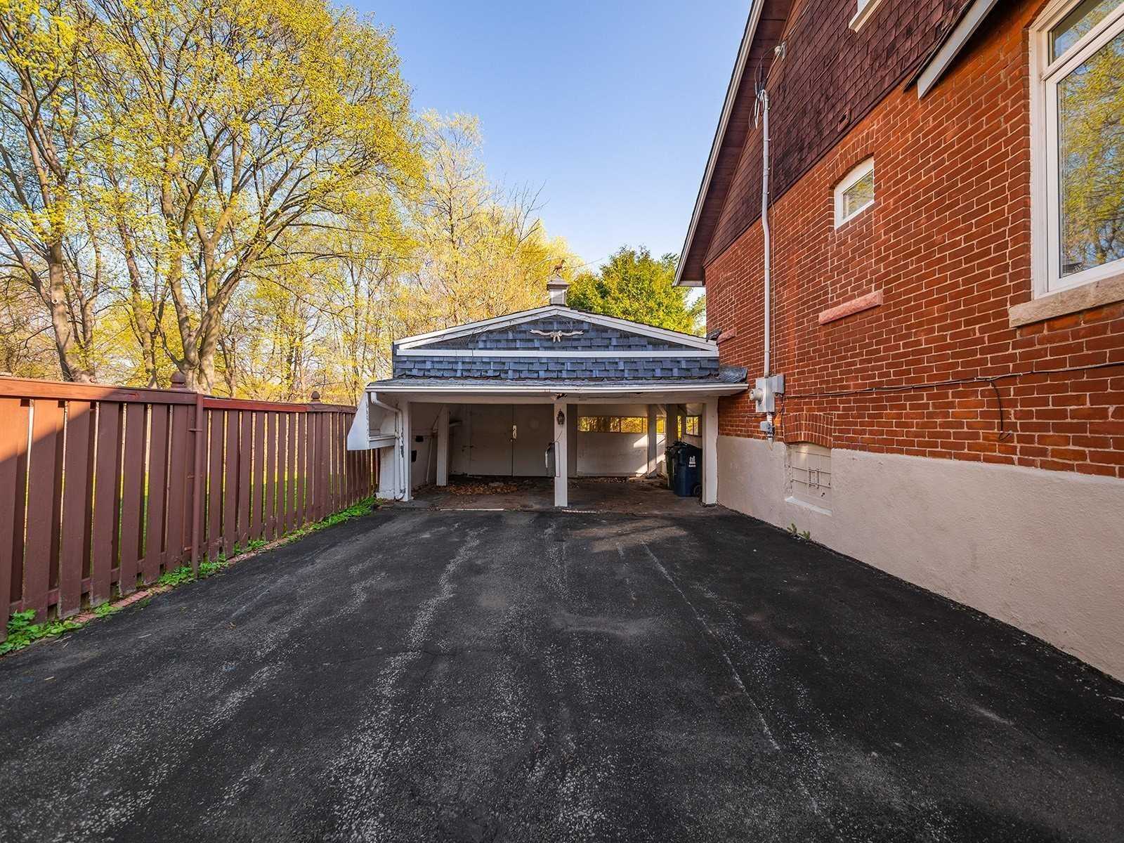 178 Blythwood Rd