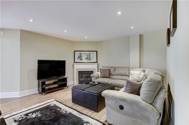 83 Harlandale Ave