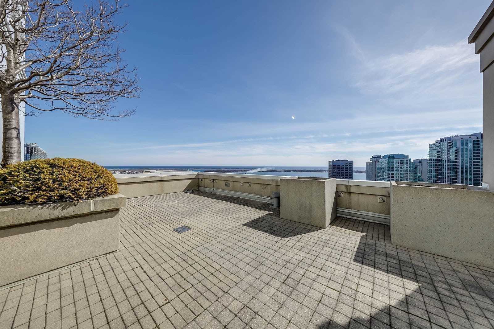 25 The Esplanade #1611
