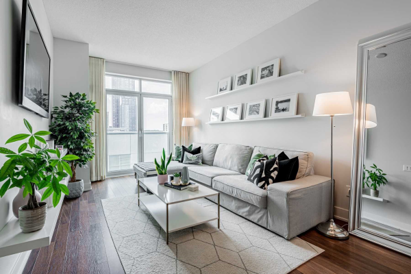 120 Homewood Ave, Toronto
