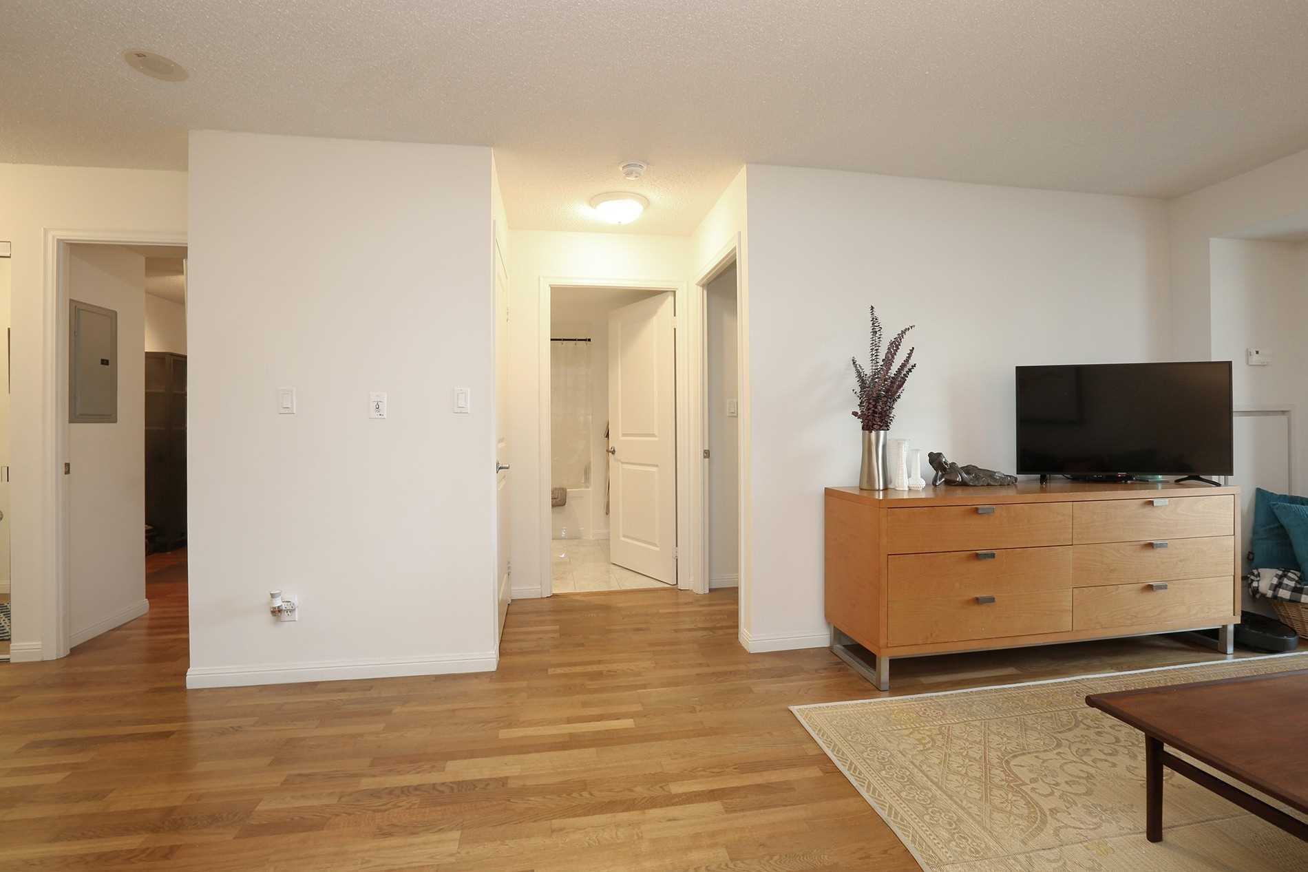 900 Mount Pleasant Rd, #308