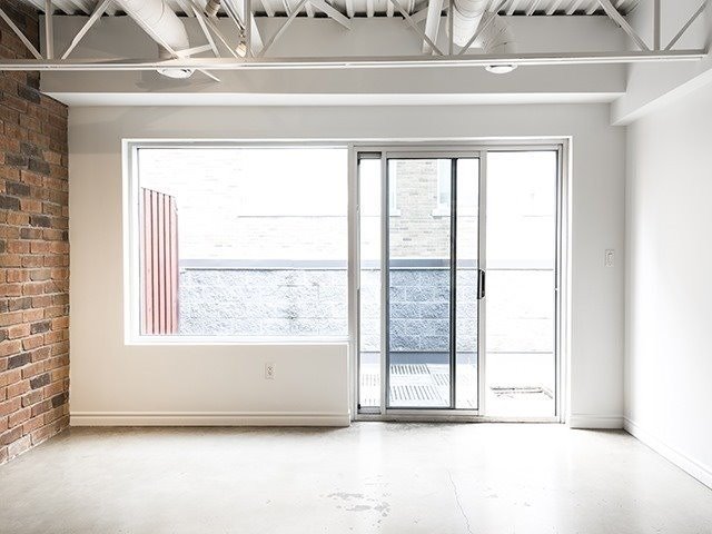 483 Queen St, #4C