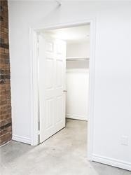 483 Queen St, #4C