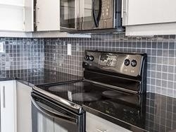483 Queen St, #4C