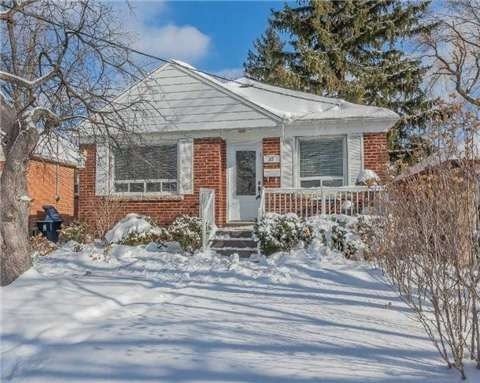 37 Collinson Blvd