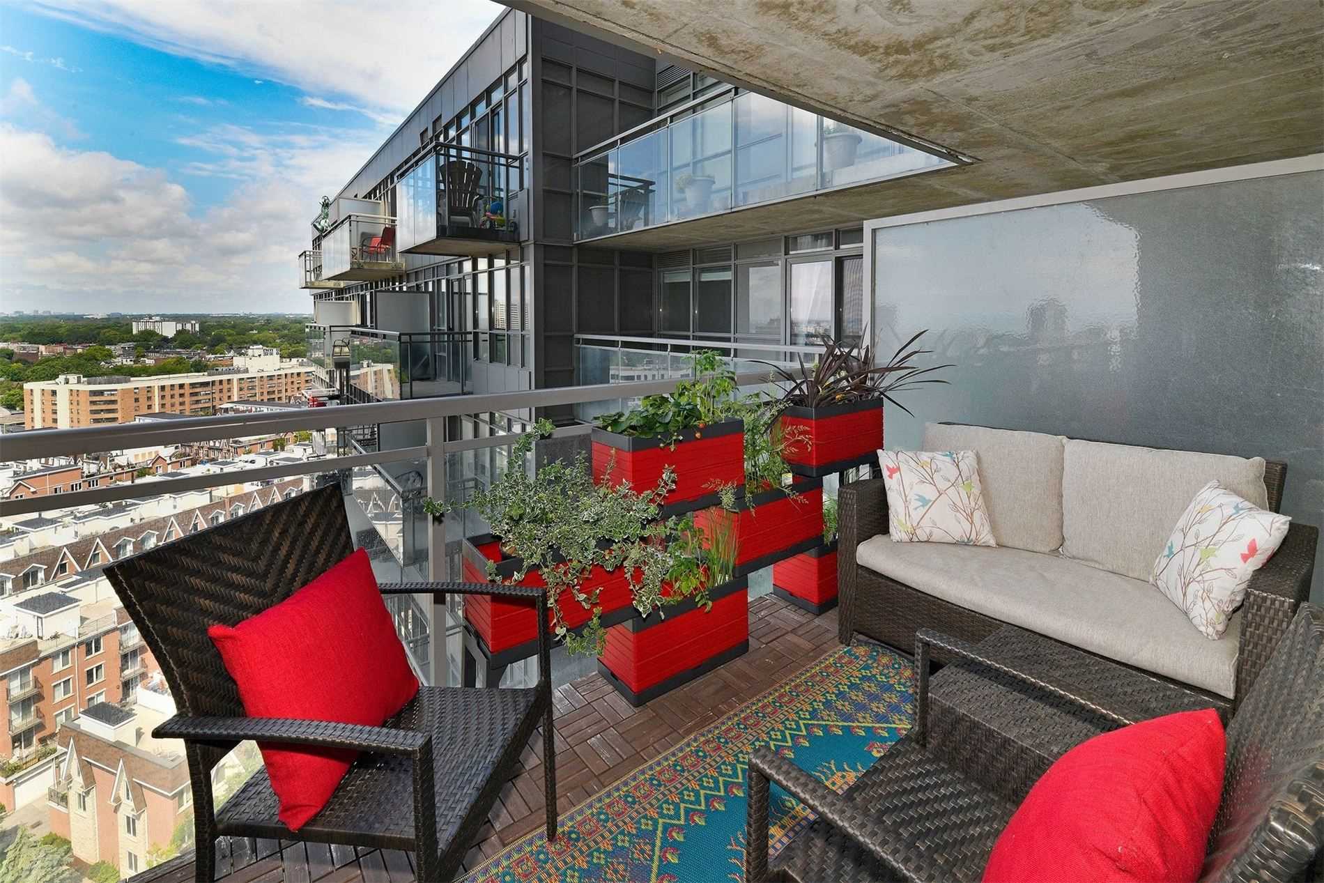 38 Joe Shuster Way, #1609