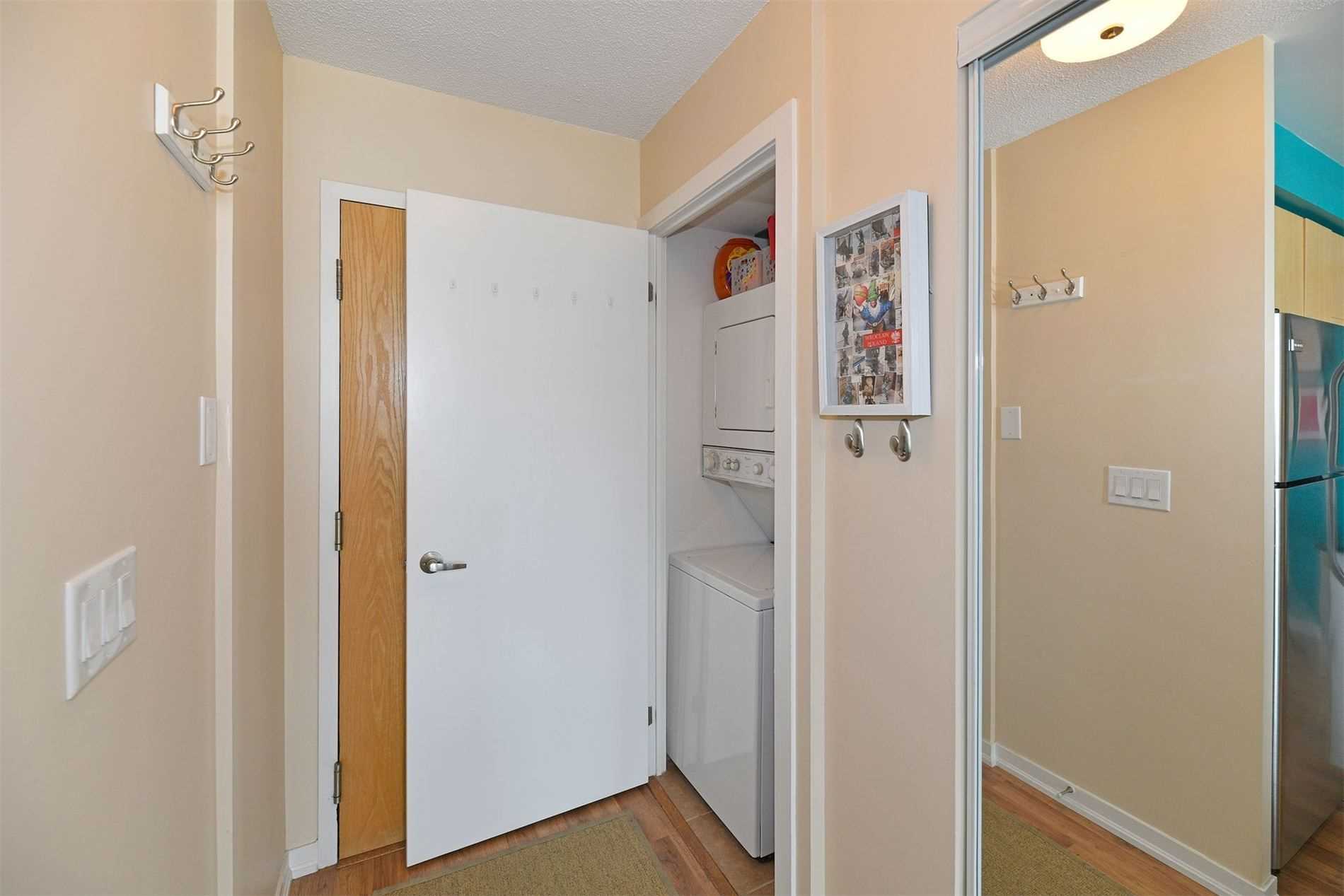 38 Joe Shuster Way, #1609