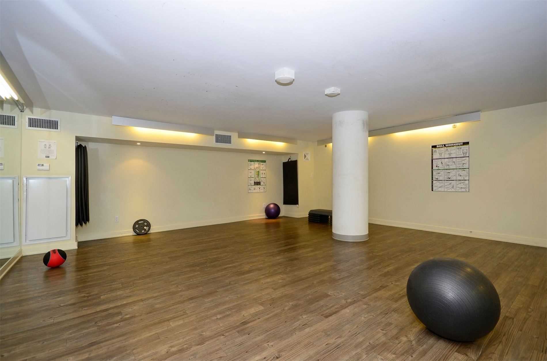 38 Joe Shuster Way, #1609