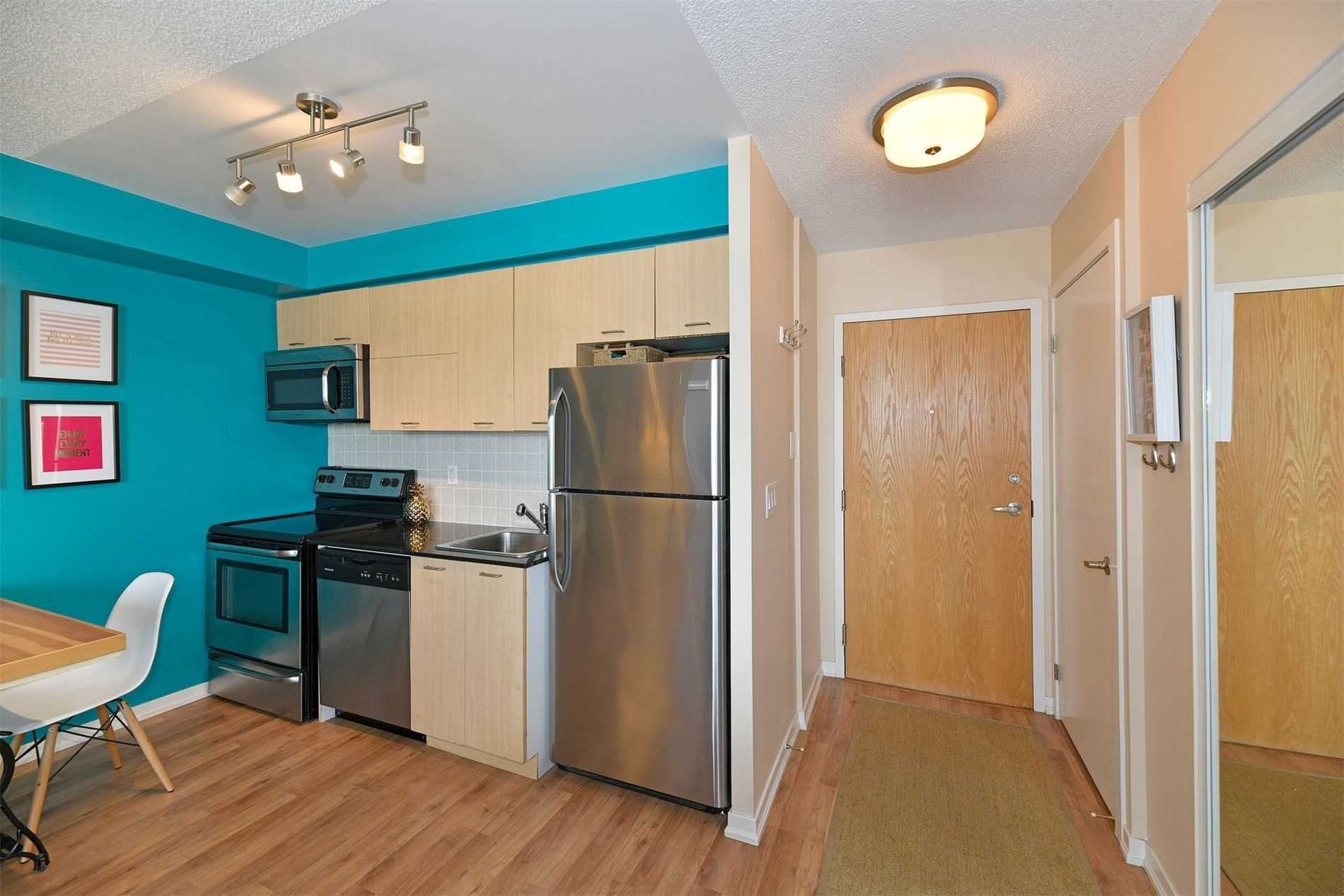 38 Joe Shuster Way, #1609