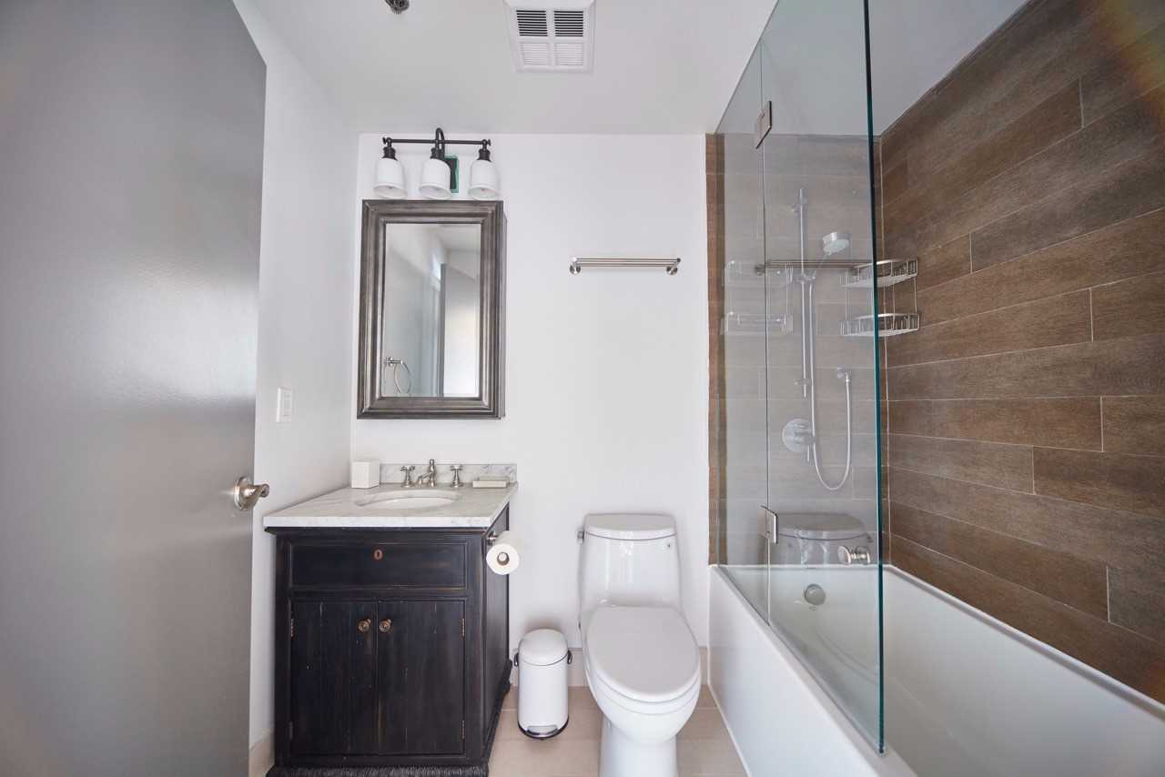 Listing C5289603 - Large Photo # 33