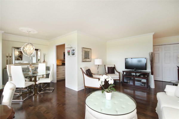 75 Wynford Heights Cres 75 Wynford Heights Cres
