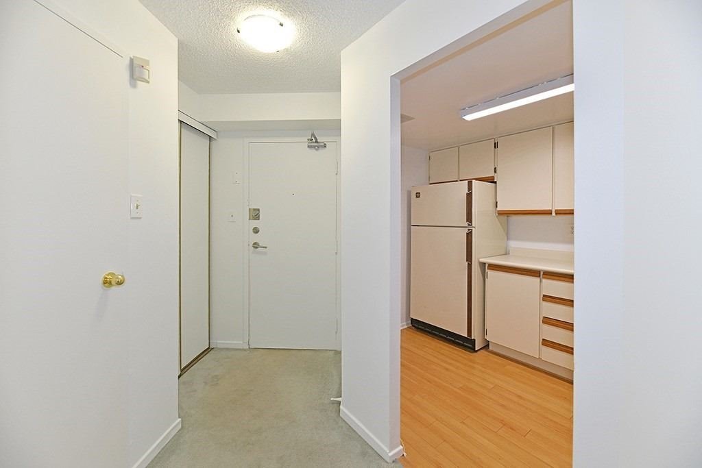 77 Maitland Pl, #222
