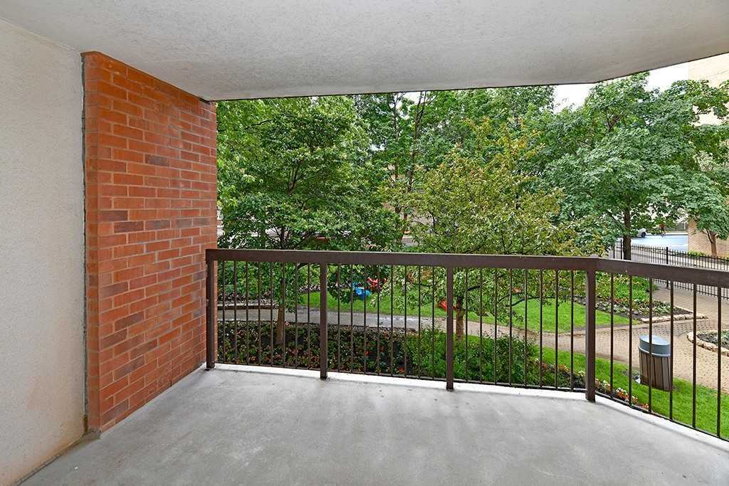 77 Maitland Pl, #222