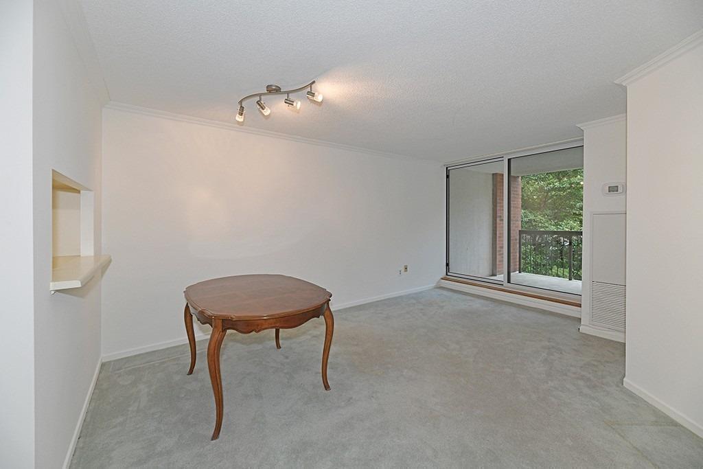 77 Maitland Pl, #222