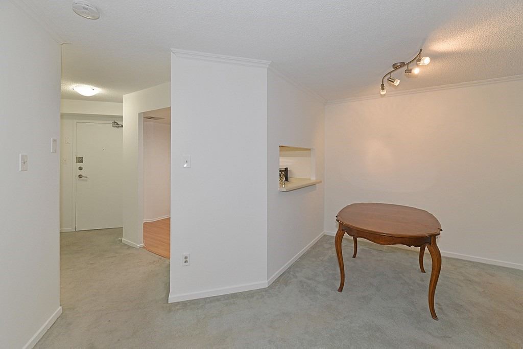 77 Maitland Pl, #222