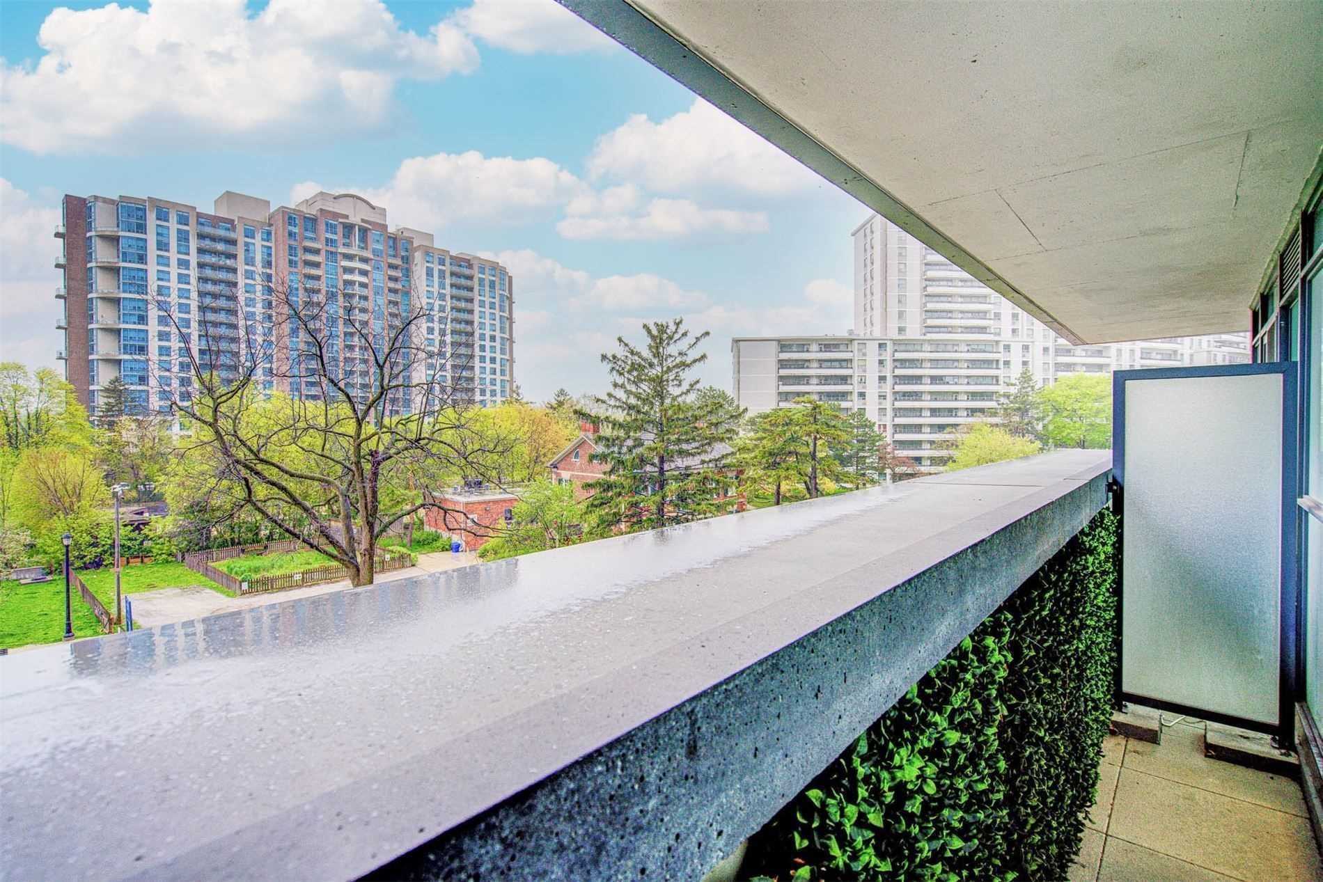 5162 Yonge St, #102