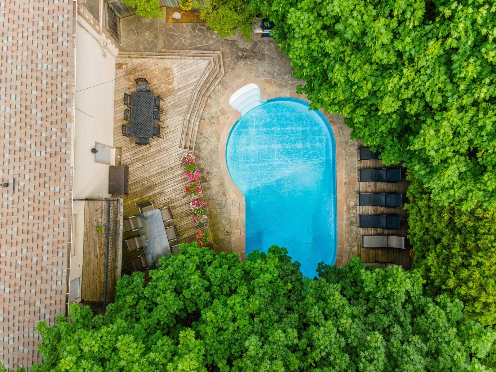 51 Blue Forest Dr