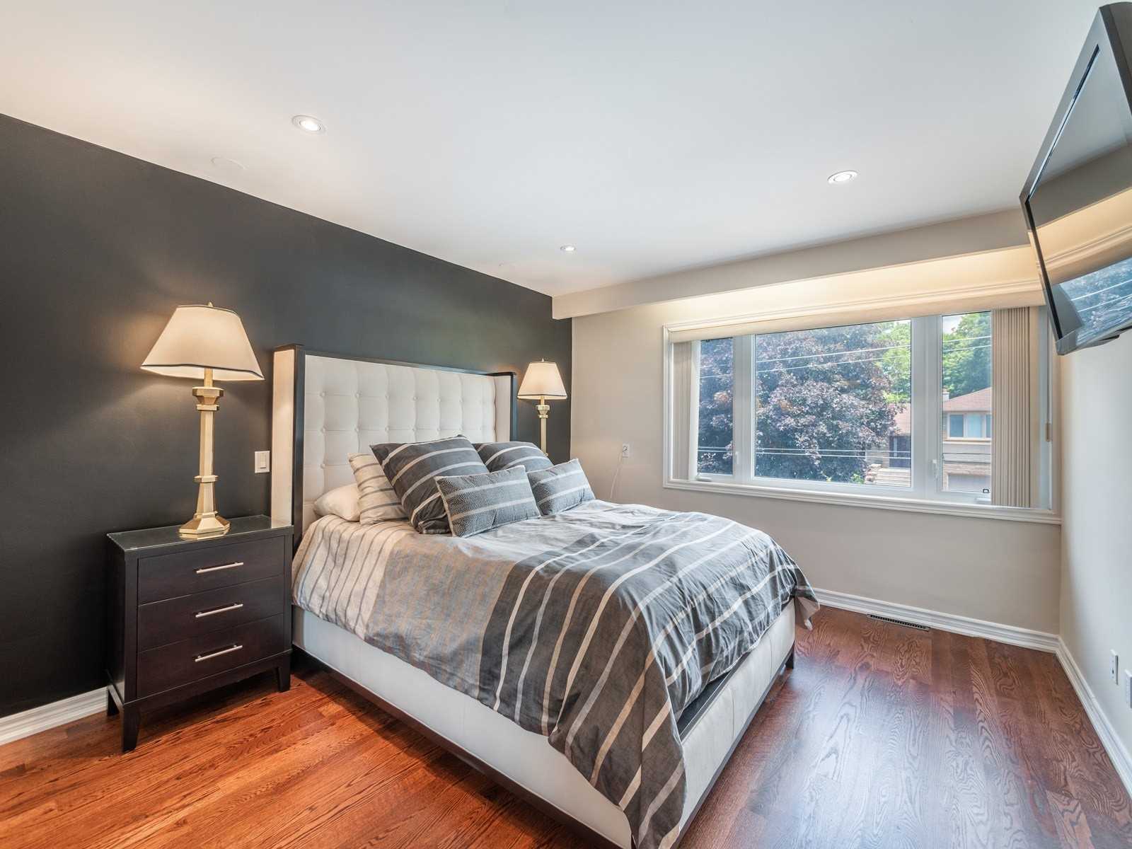 51 Blue Forest Dr