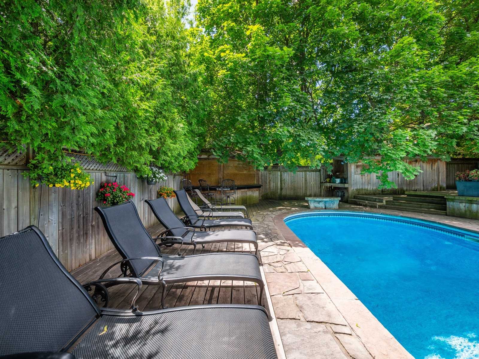 51 Blue Forest Dr