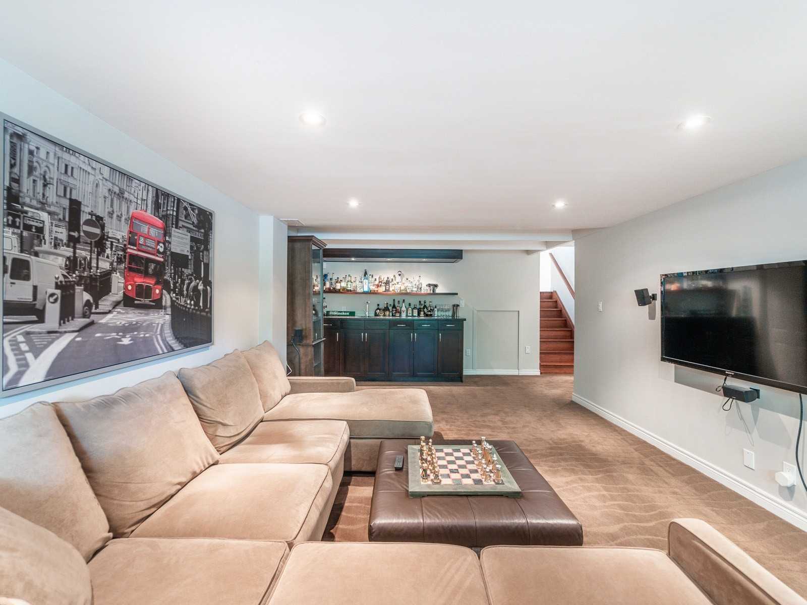 51 Blue Forest Dr