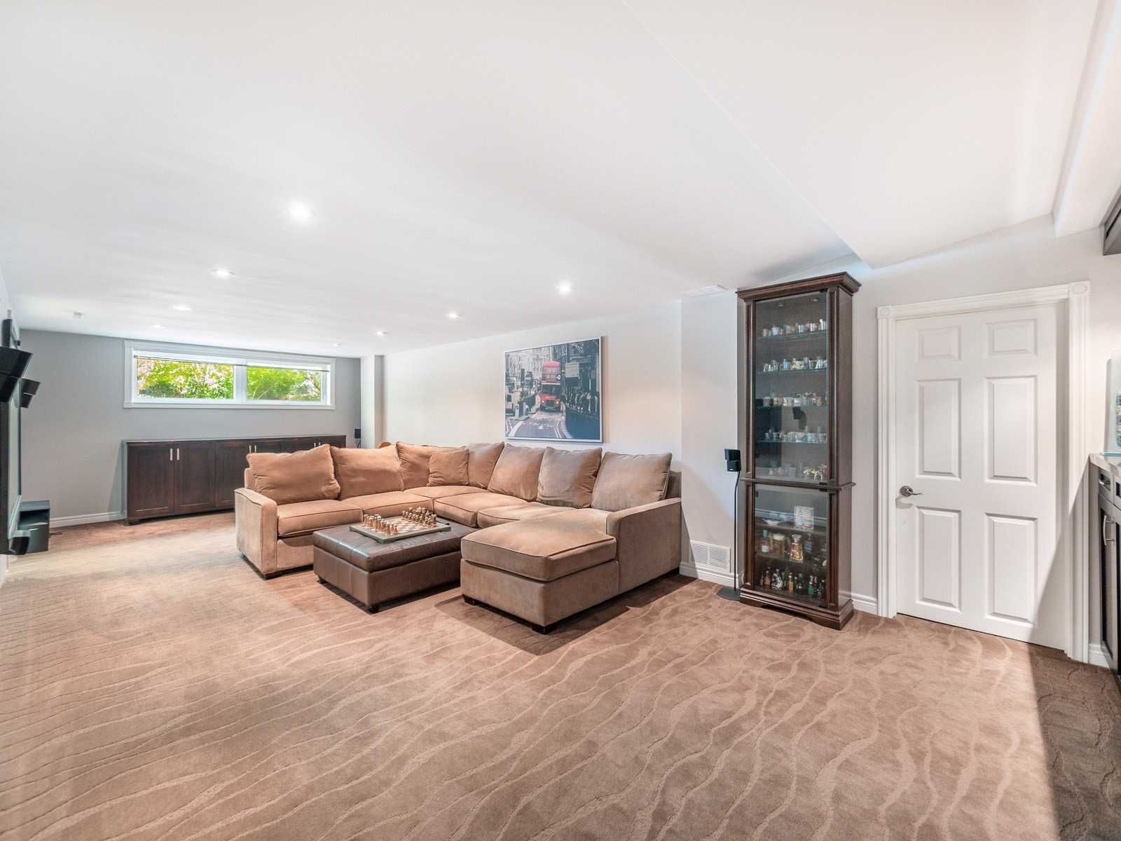 51 Blue Forest Dr