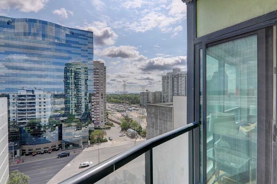 5740 Yonge St, #1207