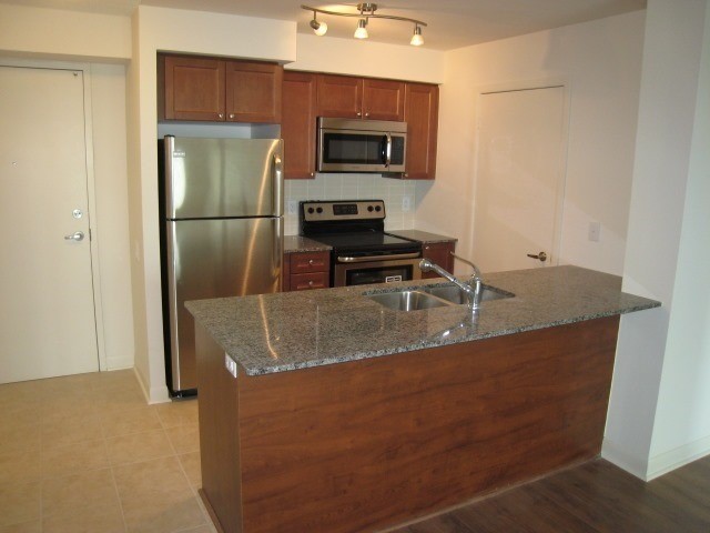 525 Wilson Ave, #653