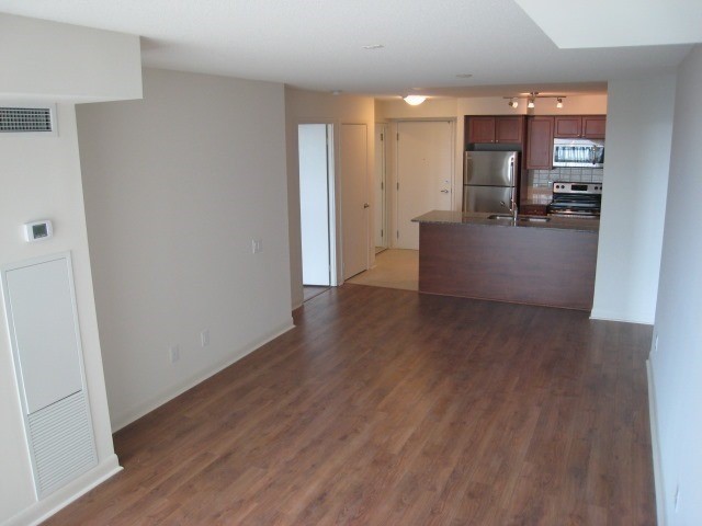 525 Wilson Ave, #653