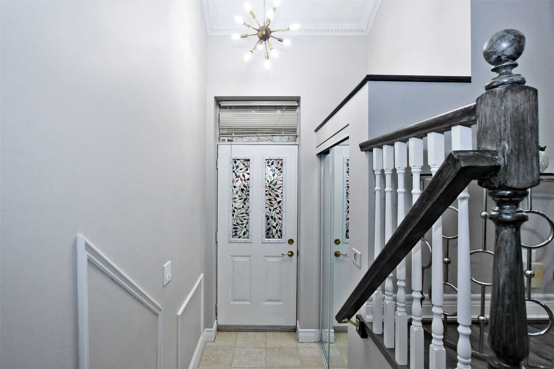 5418 Yonge St, #110