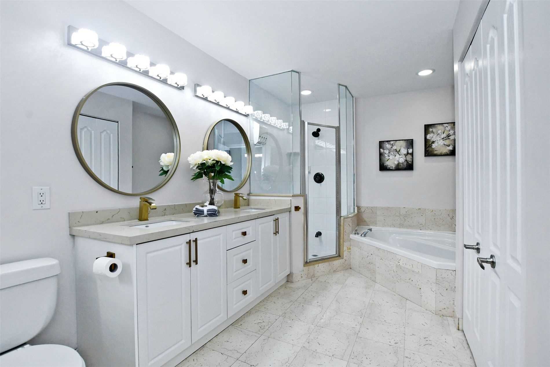 5418 Yonge St, #110
