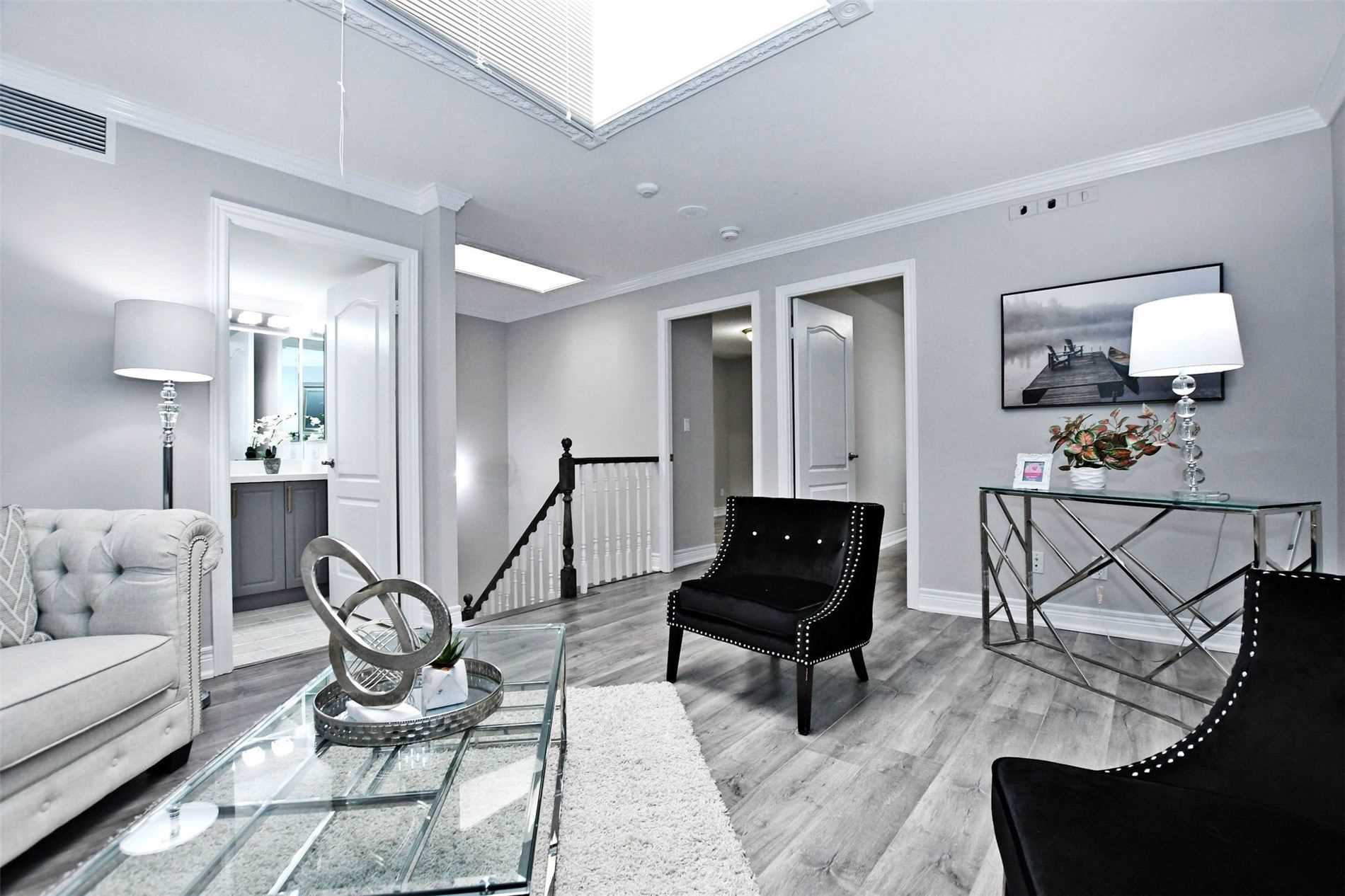5418 Yonge St, #110