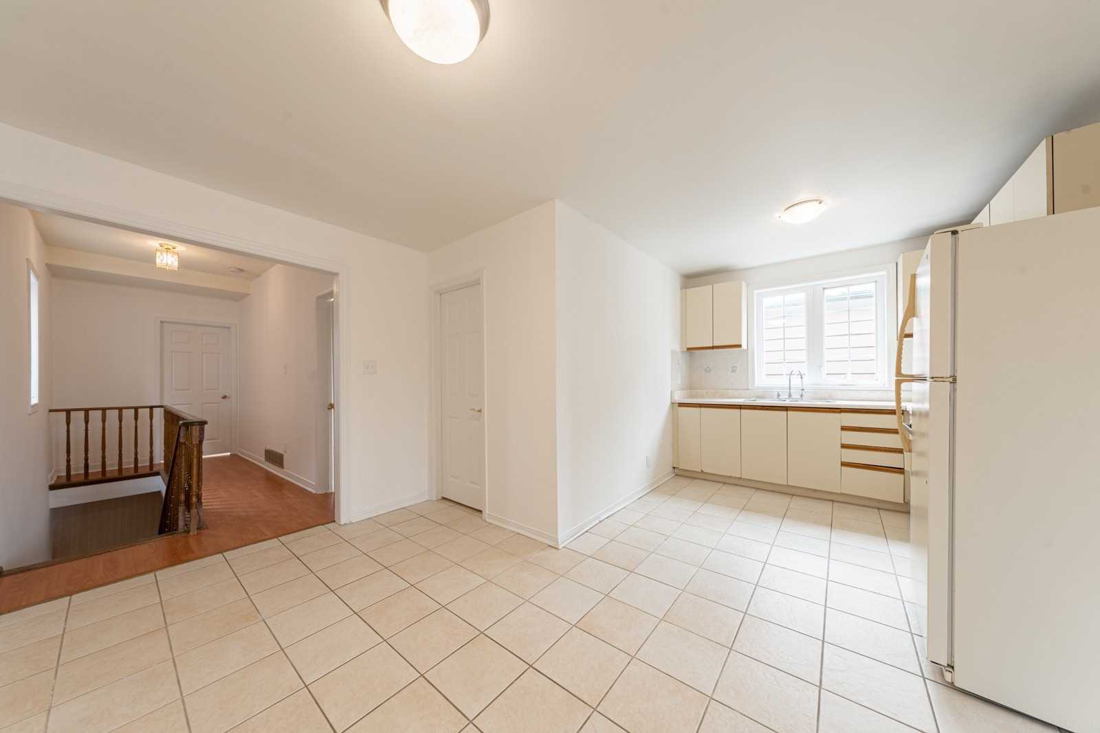 450 Roxton Rd