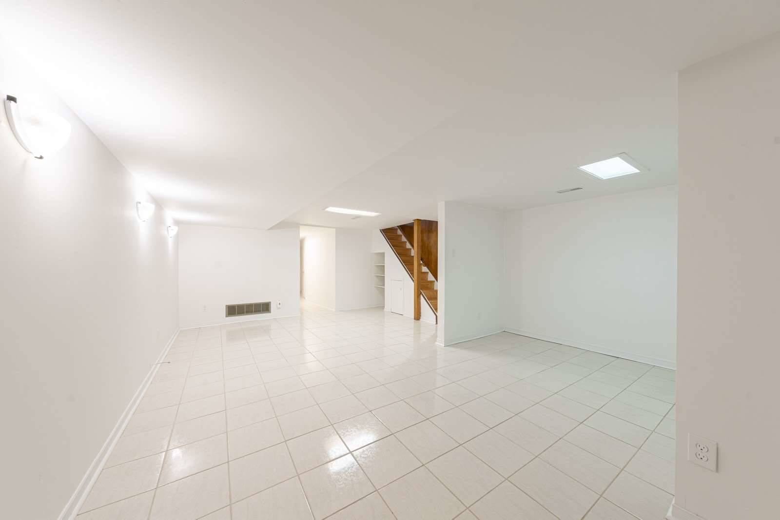 450 Roxton Rd