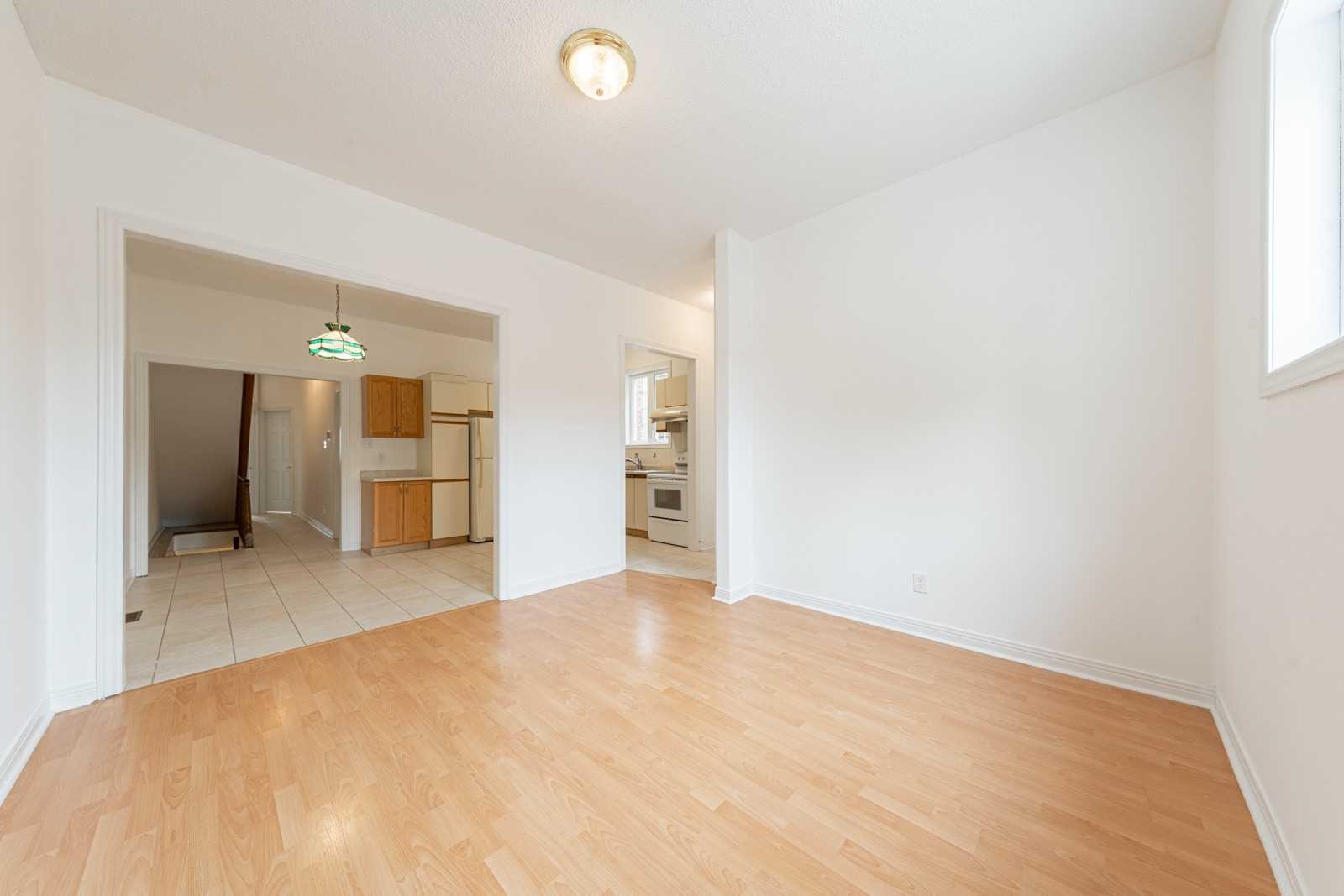 450 Roxton Rd