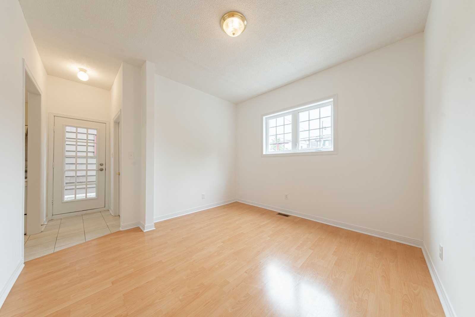 450 Roxton Rd