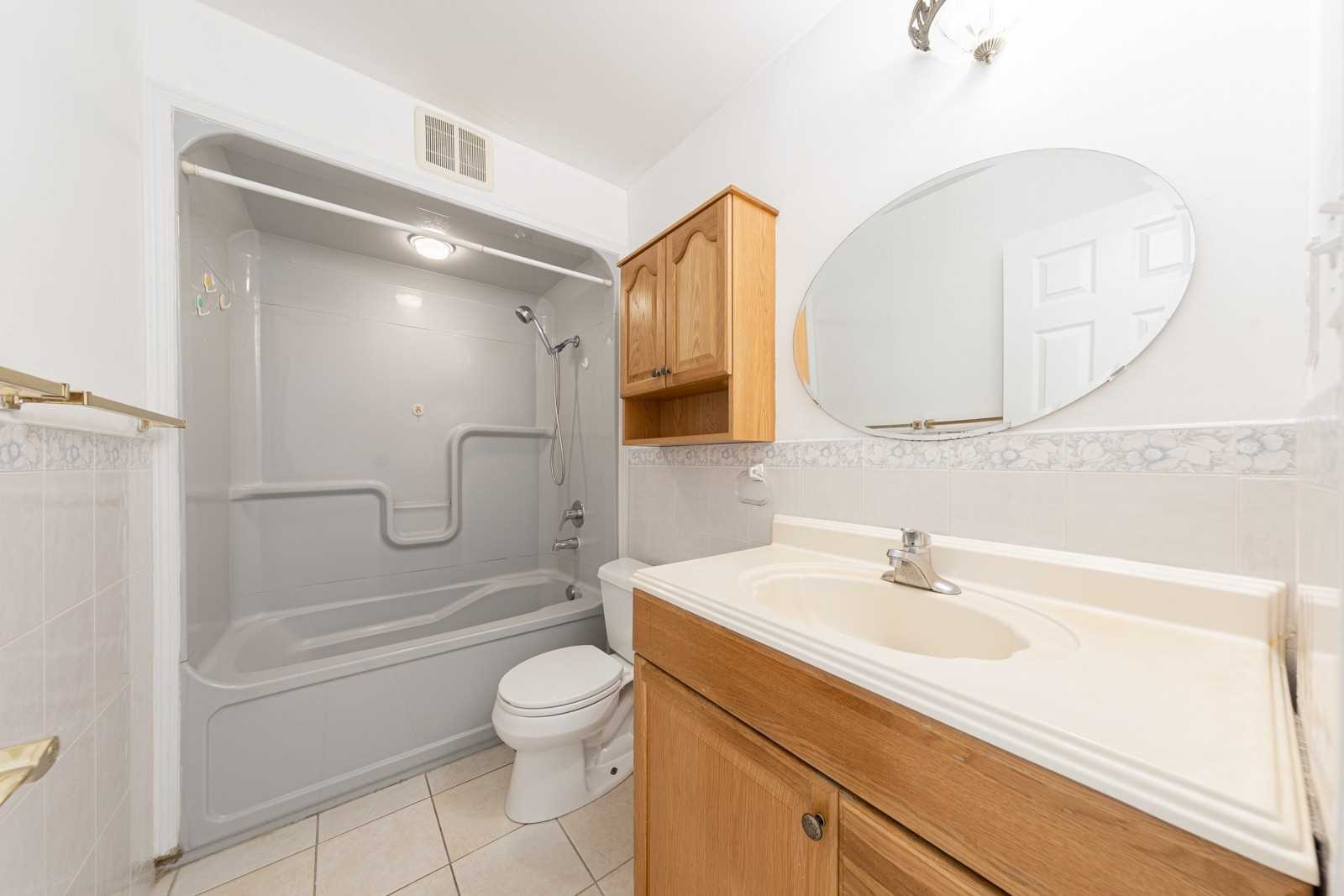 450 Roxton Rd