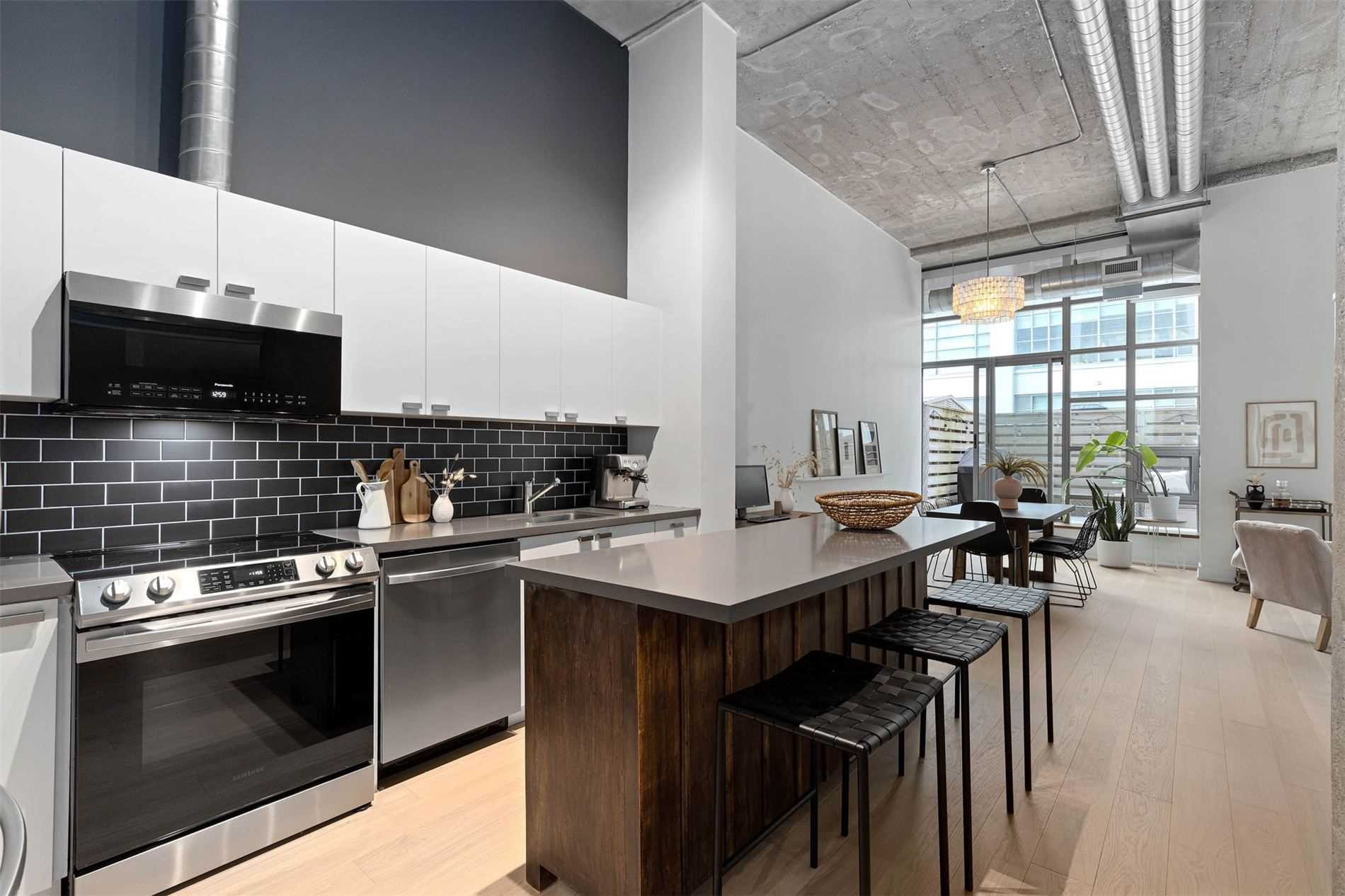 637 Lake Shore Blvd W, #227