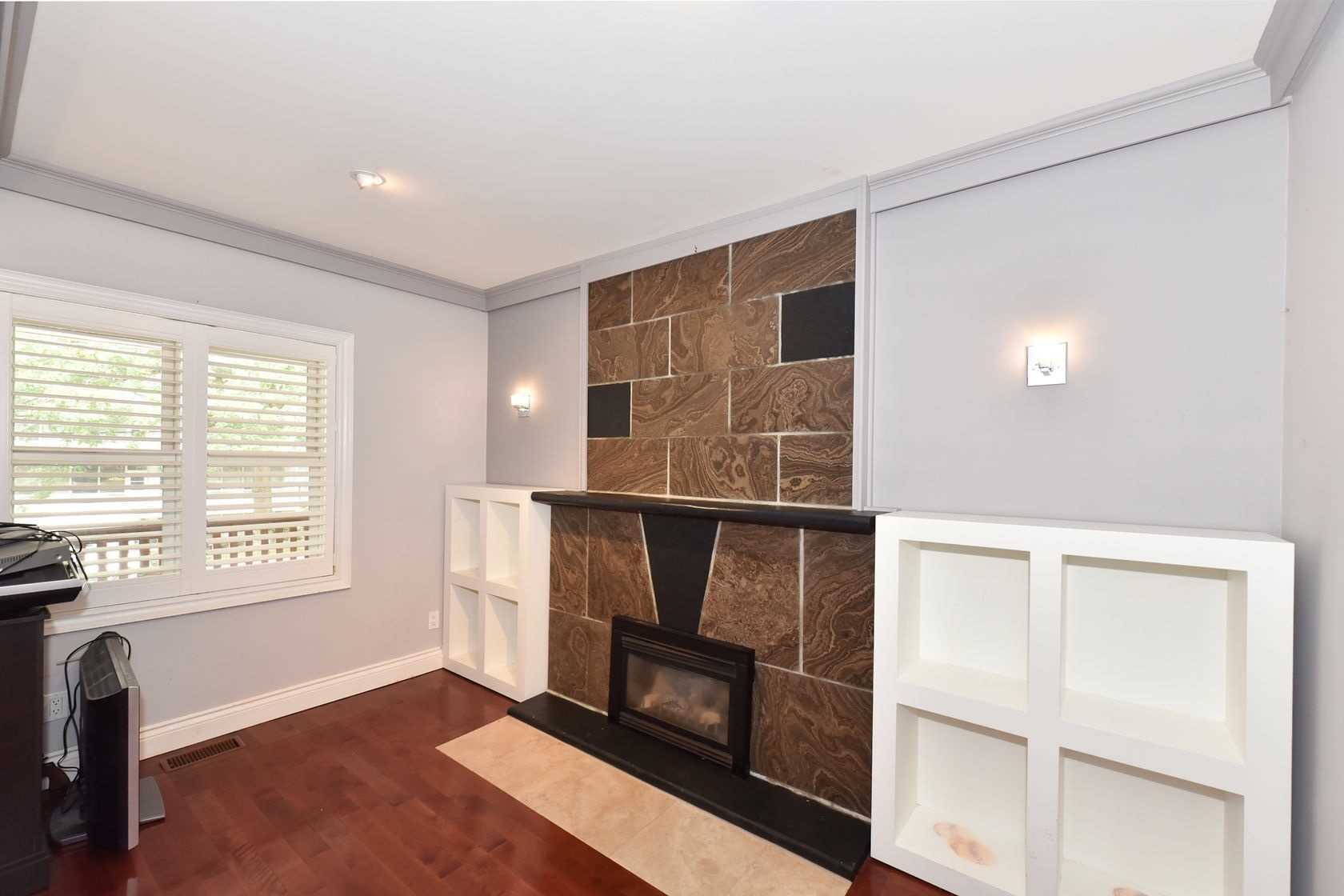 35 Edith Dr