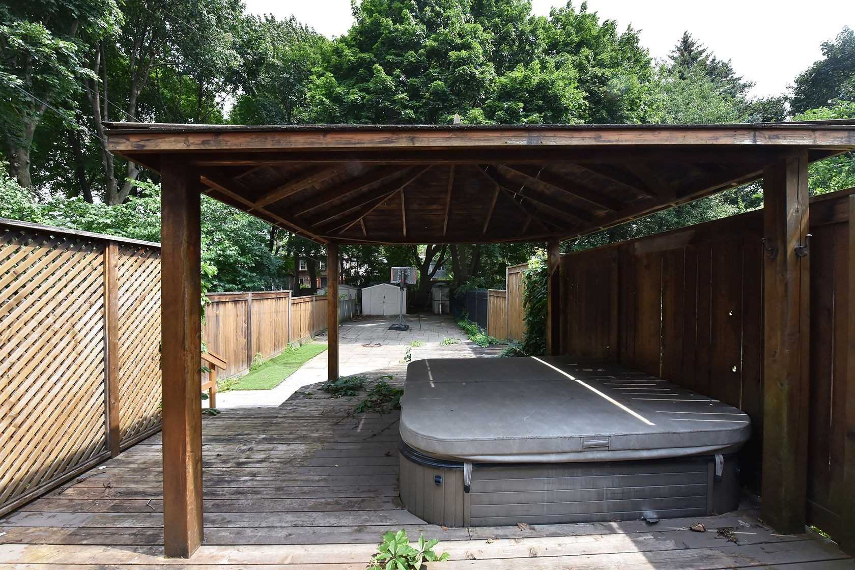 35 Edith Dr