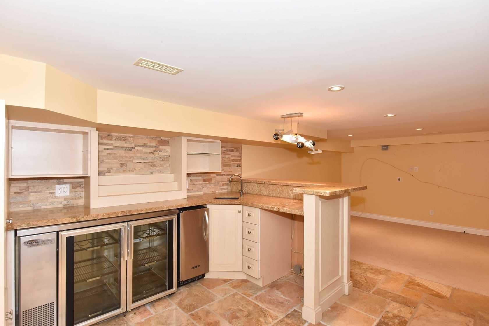 35 Edith Dr