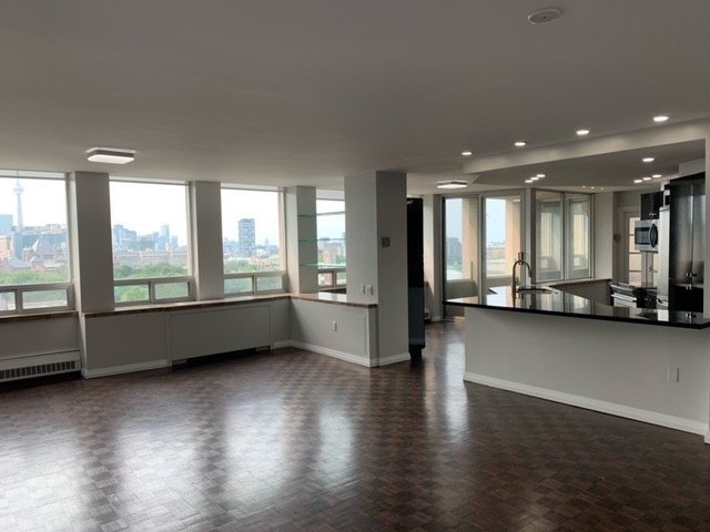 131 Bloor St W, #1119