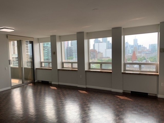 131 Bloor St W, #1119