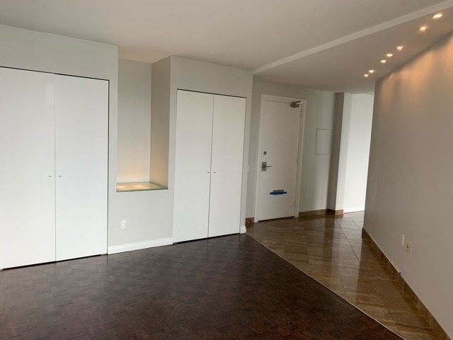 131 Bloor St W, #1119