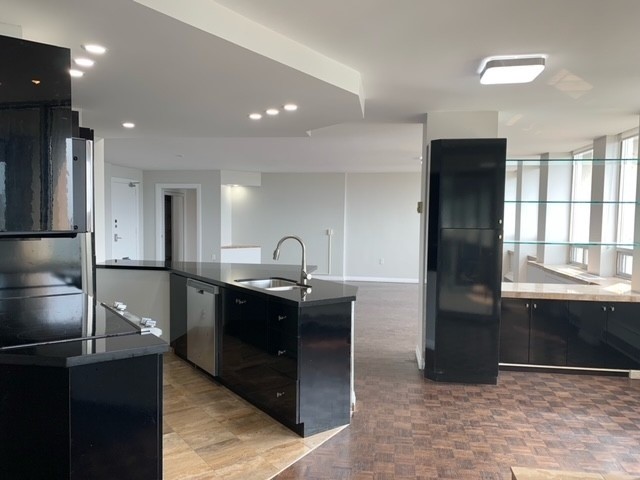 131 Bloor St W, #1119