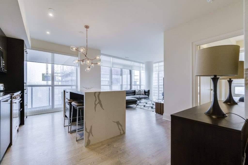 30 Roehampton Ave, #Ph01