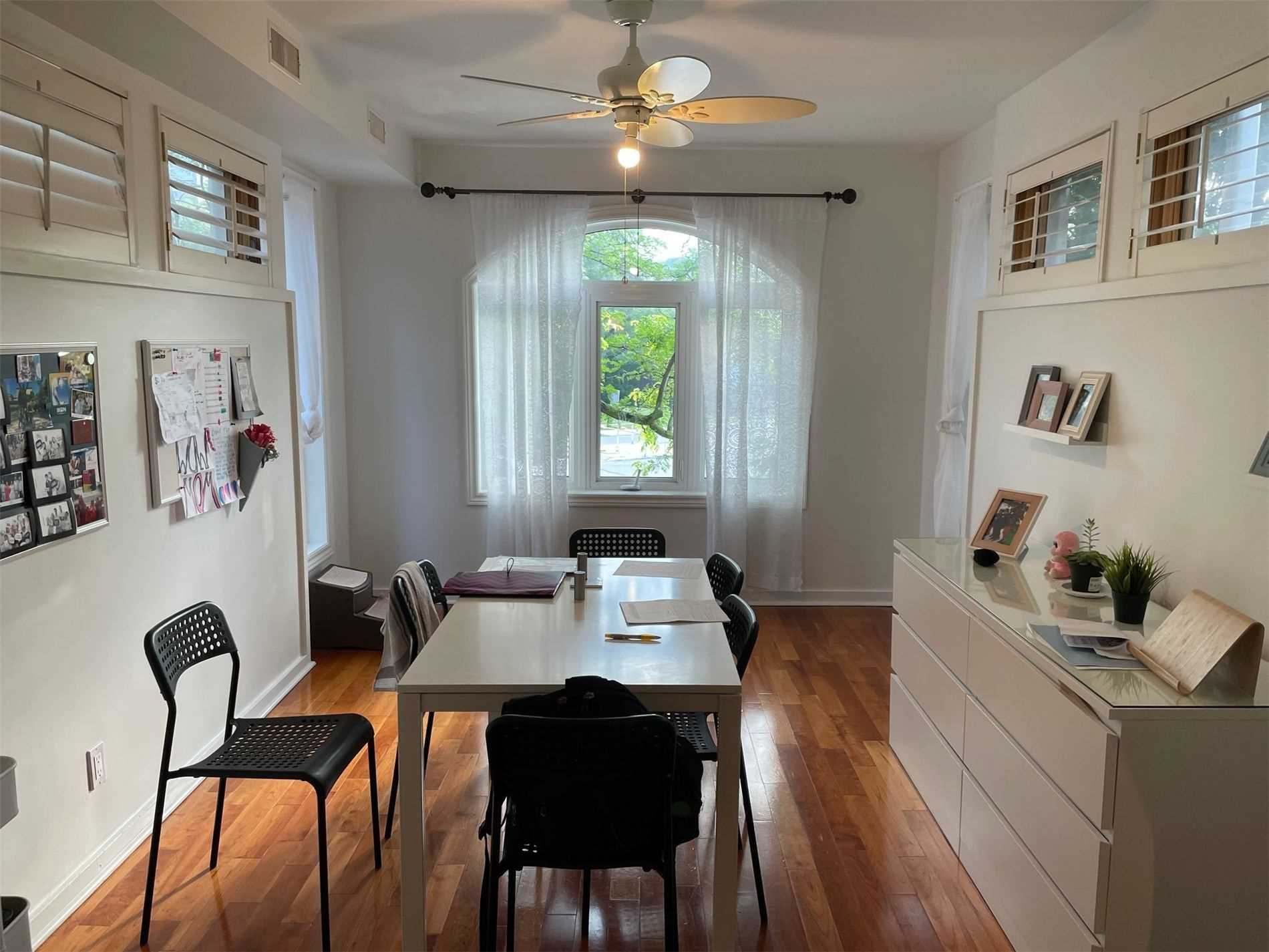 1025 Spadina Rd