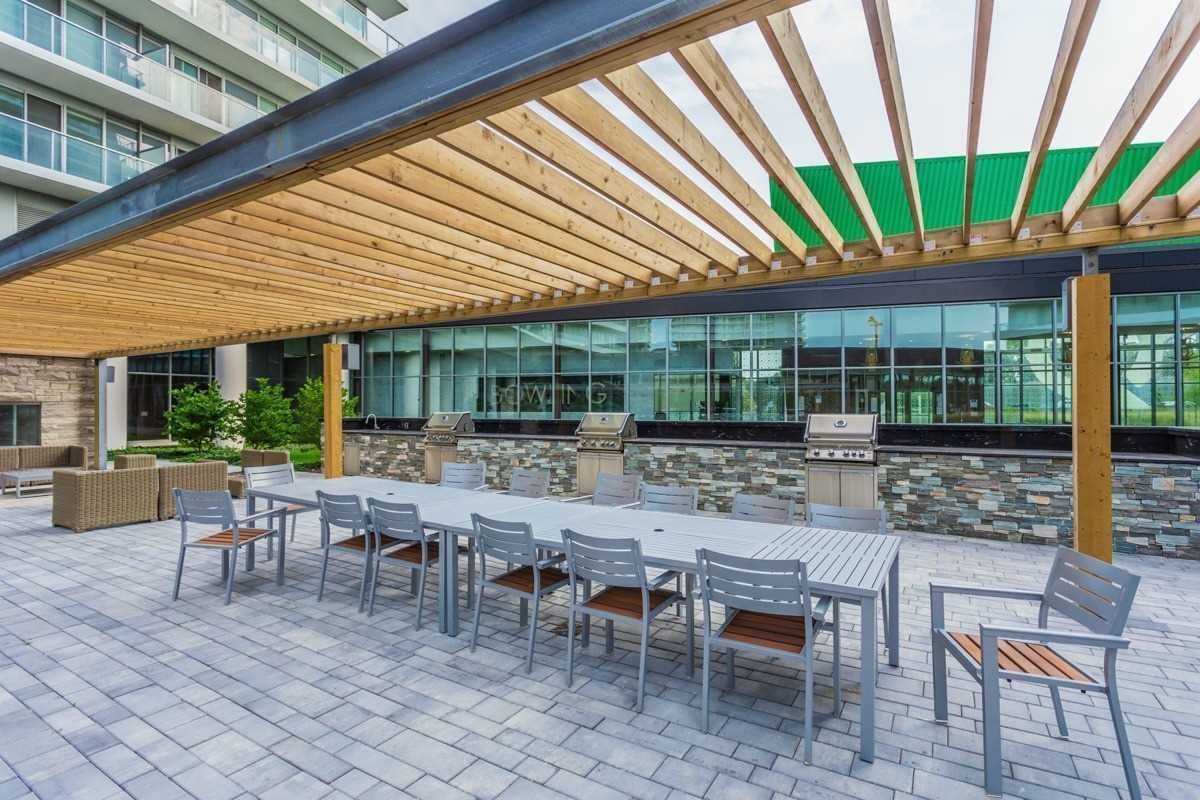 115 Mcmahon Dr, #2202